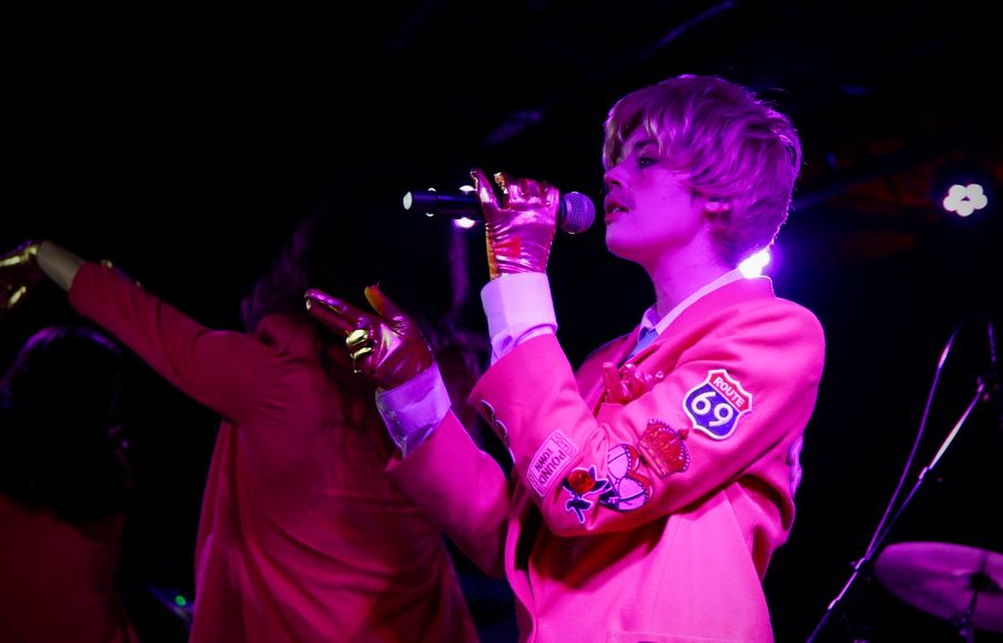 Elise Trouw at 7th Street Entry