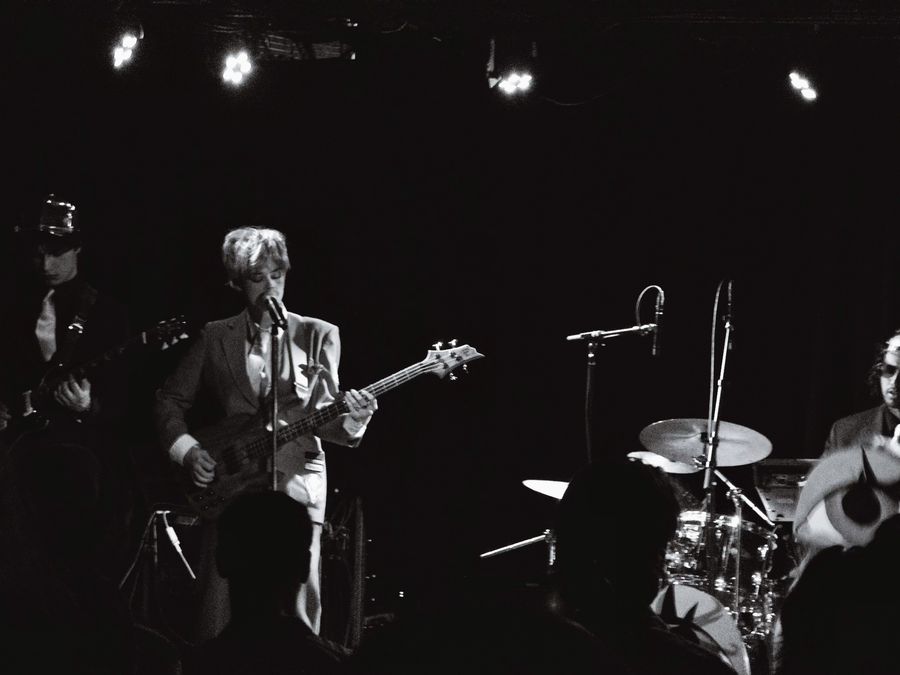 Elise Trouw at 7th Street Entry