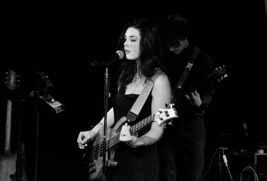 Elise Trouw at 7th Street Entry